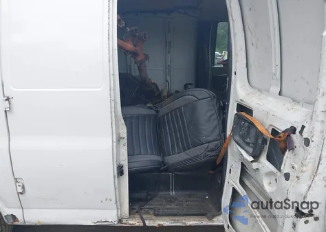 2006 Chevrolet Express Work Van z USA, uszkodzony, nr VIN 1GCFG15X661173557